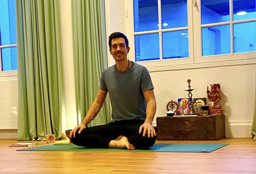 Jimmy Neveu yoga Concarneau